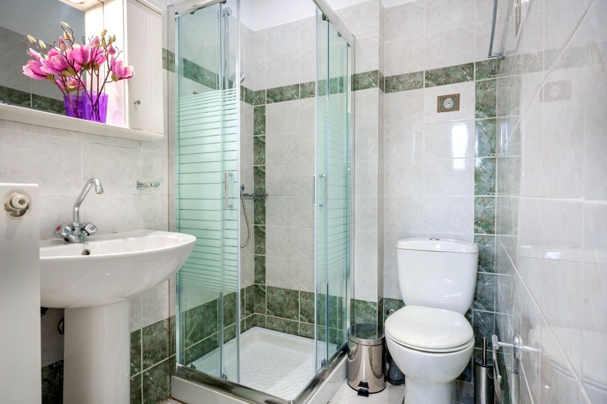 Solomos Apartament *