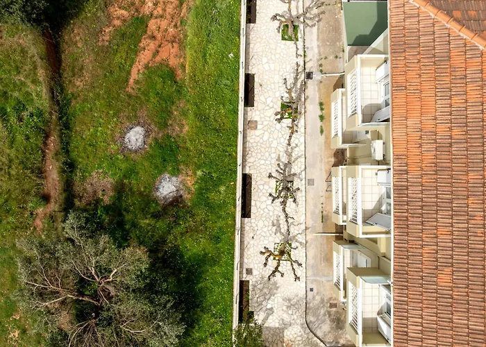 Solomos Apartments